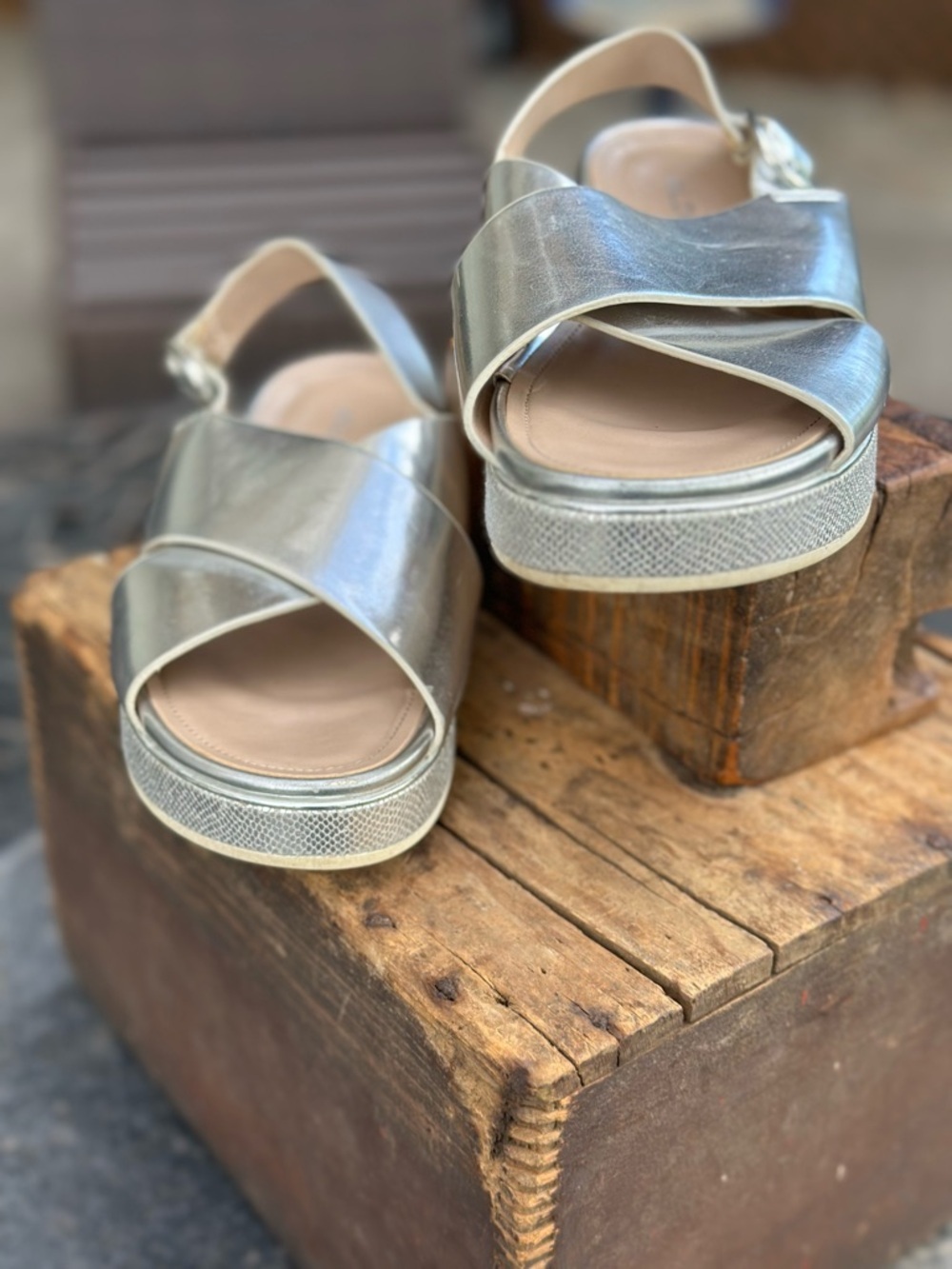ALDO Metallic Silver Platform Sandals Criss Cross Slingback Summer Shoes - Picture 6 of 10